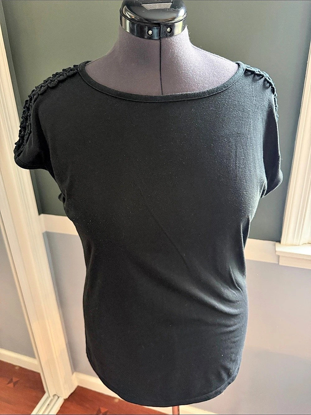 Mossimo Black Lace Sleeve Tee Size Large